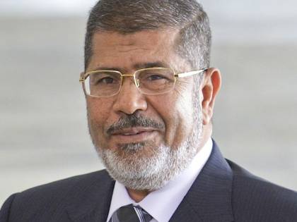 Morsi condannato all'ergastolo per spionaggio