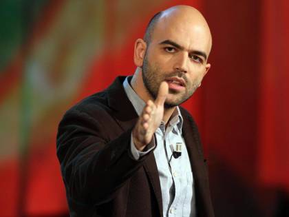 Lavagna, Saviano pontifica: "Cosa sarebbe successo con la cannabis legale"