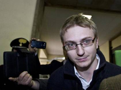 Alberto Stasi, da killer di Chiara a centralinista in carcere a 1000 euro
