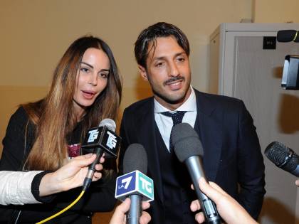 Nina Moric e Fabrizio Corona insieme dai prof di Carlos