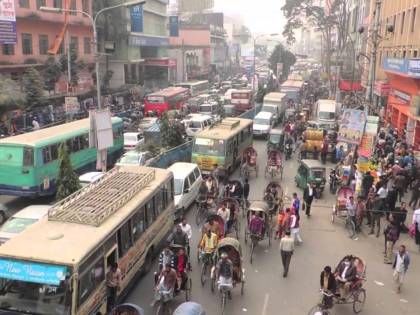 Bangladesh, gruppo islamico: "Seguite le regole o morirete"