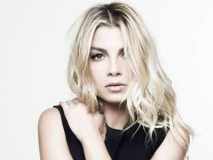 Emma Marrone, appello ai fan: "Non credete al gossip su di me"