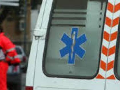 Milano, poliziotti salvano la vita ad una turista toscana
