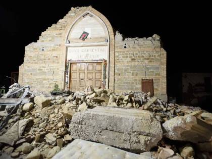 Lady Gaga per il terremoto: foto