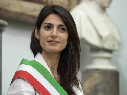 Quella spada di Damocle che pende sulla Raggi