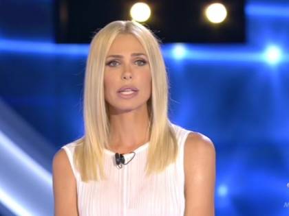 Gf Vip, ora la rete si scaglia contro Ilary Blasi: "Anche lei è omofoba"