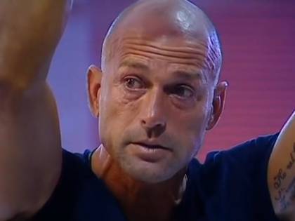 Gf Vip, Bettarini scrive una lettera di scuse a Clemente. Ma il pugile non si presenta