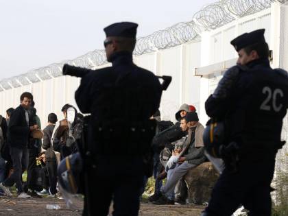 Espulsa dal Regno Unito, non vuole tornare in Italia: "Meglio morire"