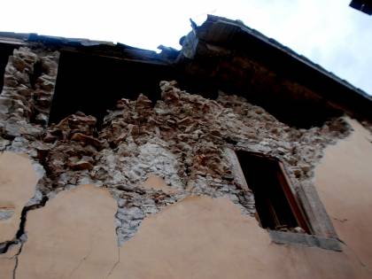 A Norcia tra gli angeli del fango: "Proviamo a ridare speranza"