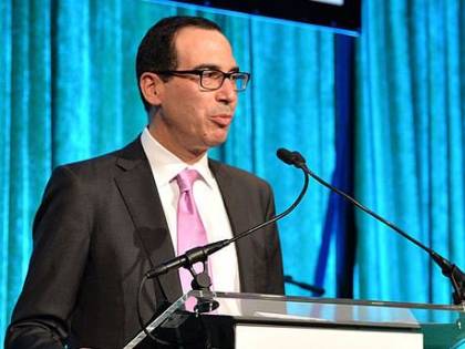 Trump ora apre le porte all'ex di Goldman Sachs, Steve Mnuchin