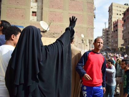 Manifestanti pro-Morsi in corteo a Giza