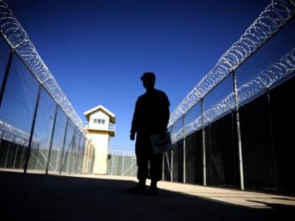 "Torture e maltrattamenti". Così l’Aia inchioda Obama