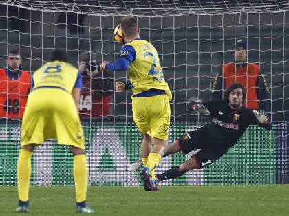 Il Chievo sbaglia un rigore, il Genoa ringrazia: finisce 0-0