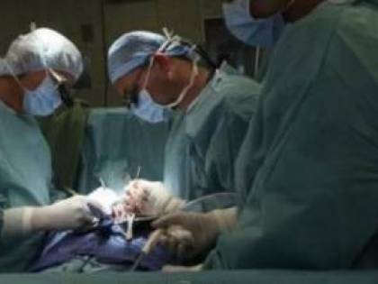 Roma, 78enne operato per un tumore muore dissanguato: "Colpa dei medici"