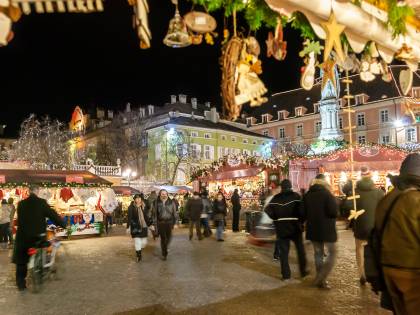 La follia laicista in Francia: è vietato pure scrivere la parola "Natale"