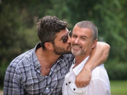 "George Michael si è suicidato": i tweet del compagno Fadi Fawaz