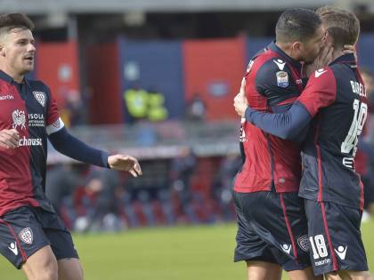 Il Cagliari spazza via il Genoa: i sardi rifilano 4 schiaffi al Grifone
