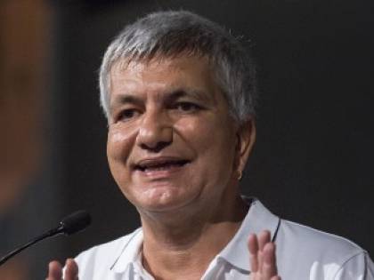 Vendola contro Ratzinger: "Testo mediocre come libro per esorcisti"