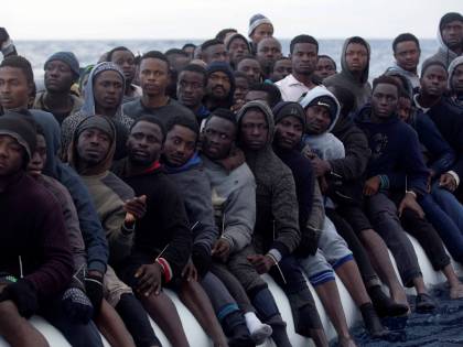 Migranti, nel 2016 duemila casi di scabbia e 38 di Tbc nei centri di accoglienza a Milano
