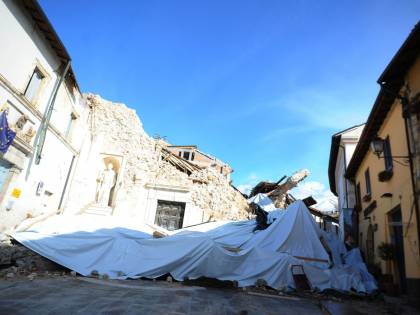 Norcia, la nonna rimane senza casa: un terremotato le dona la sua
