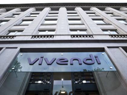 Agcom avanti su Vivendi. Il governo respinge l'assalto Ue
