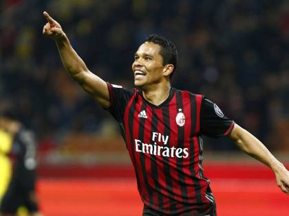Bacca segna 2 gol e sbaglia un rigore: il Milan si prende il 6° posto dell'Inter