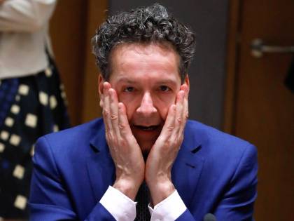 Dijsselbloem, il falco dell'Ue contro l'Italia: "Ecco perché non vi salveremo"
