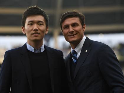 Inter, Zanetti compare nel video di Rovazzi. I tifosi: "Da cacciare all'istante"