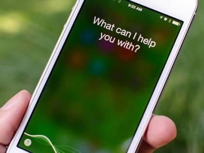 Gran Bretagna, bimbo di 4 anni salva la mamma grazie a Siri