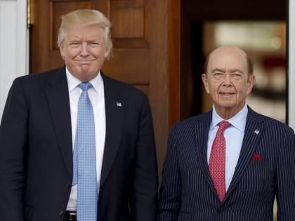 Dazi, Trump vara due ordini esecutivi sul protezionismo. "Da anni siamo in guerra commerciale"