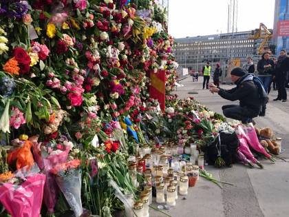 Dopo la strage di Stoccolma anche la Svezia fa dietrofront sull’accoglienza