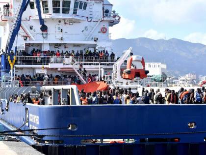 "Ong finanziate dagli scafisti" Il Csm valuterà il procuratore