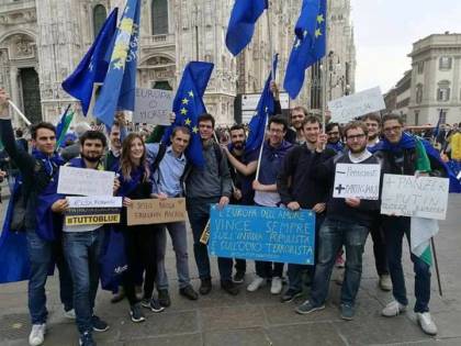 Accogliere tutti a Milano? Una marcia verso il disastro