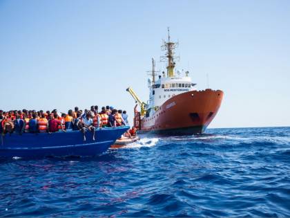 Zuccaro: "Polizia sulle navi delle Ong"