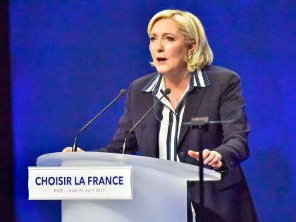 Ora Le Pen tenta la rivoluzione: "Fn diventi partito di governo"