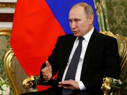 Russia, arresti alle proteste anti-Putin dichiarate illegali dal Cremlino