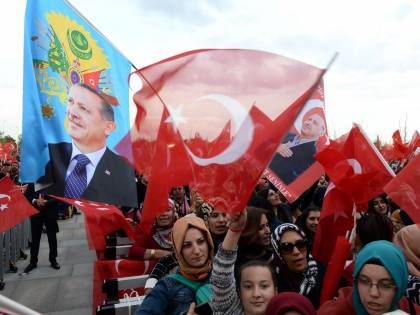 Siria, Erdogan: nuova offensiva. Ed è blackout per l'opposizione