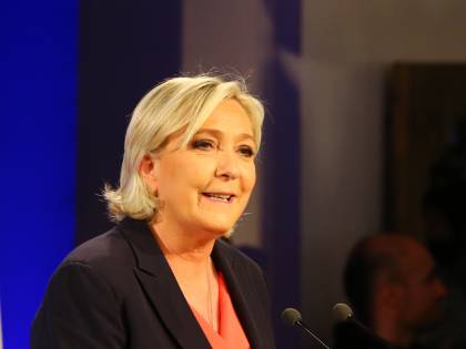 Marine Le Pen torna in campo, verso la rifondazione del Fn