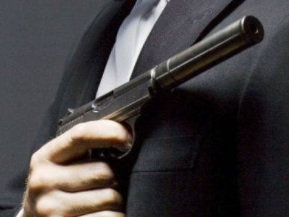 Si finge agente segreto per derubare le sue amanti: 49enne condannato