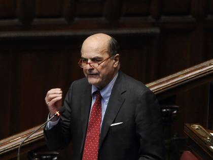 Bersani ora va all'attacco: "Il mio Pd era democratico"