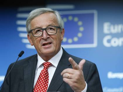Juncker si congratula con Conte: "L'Italia svolgerà un ruolo importante"