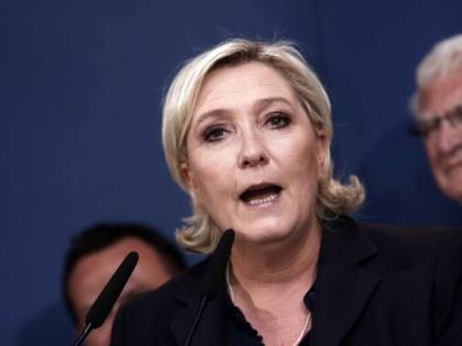 Sequestrati due milioni di euro al Rassemblement National (ex Front National). L'ira della Le Pen