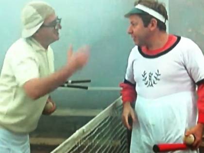 Fantozzi: la partita a tennis