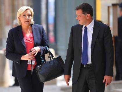Il Front National perde altri pezzi Lascia il braccio destro di Marine
