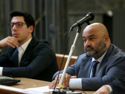 Lega Nord, condannati Umberto Bossi e il figlio Renzo