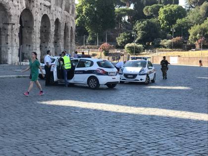 Colosseo, maxi blitz anti-abusivi: multe per 190mila euro