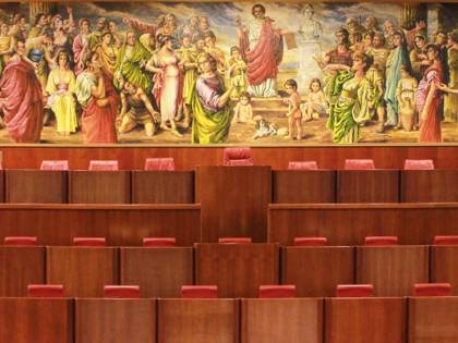 Calabria, le super-ferie concesse dalla sinistra ai consiglieri regionali