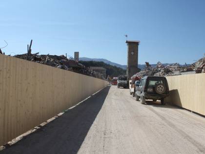 Amatrice, viaggio nella città sommersa dalle macerie ad un anno dal sisma