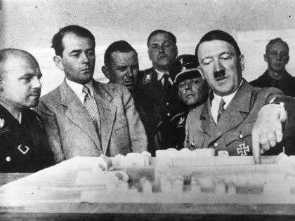 Quando Hitler spiegava il suo programma politico