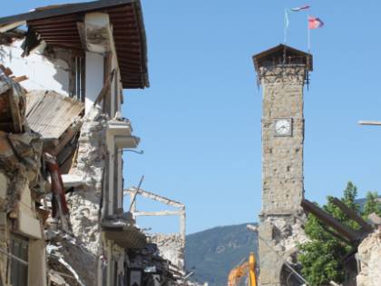 Amatrice, viaggio nella città sommersa dalle macerie ad un anno dal sisma